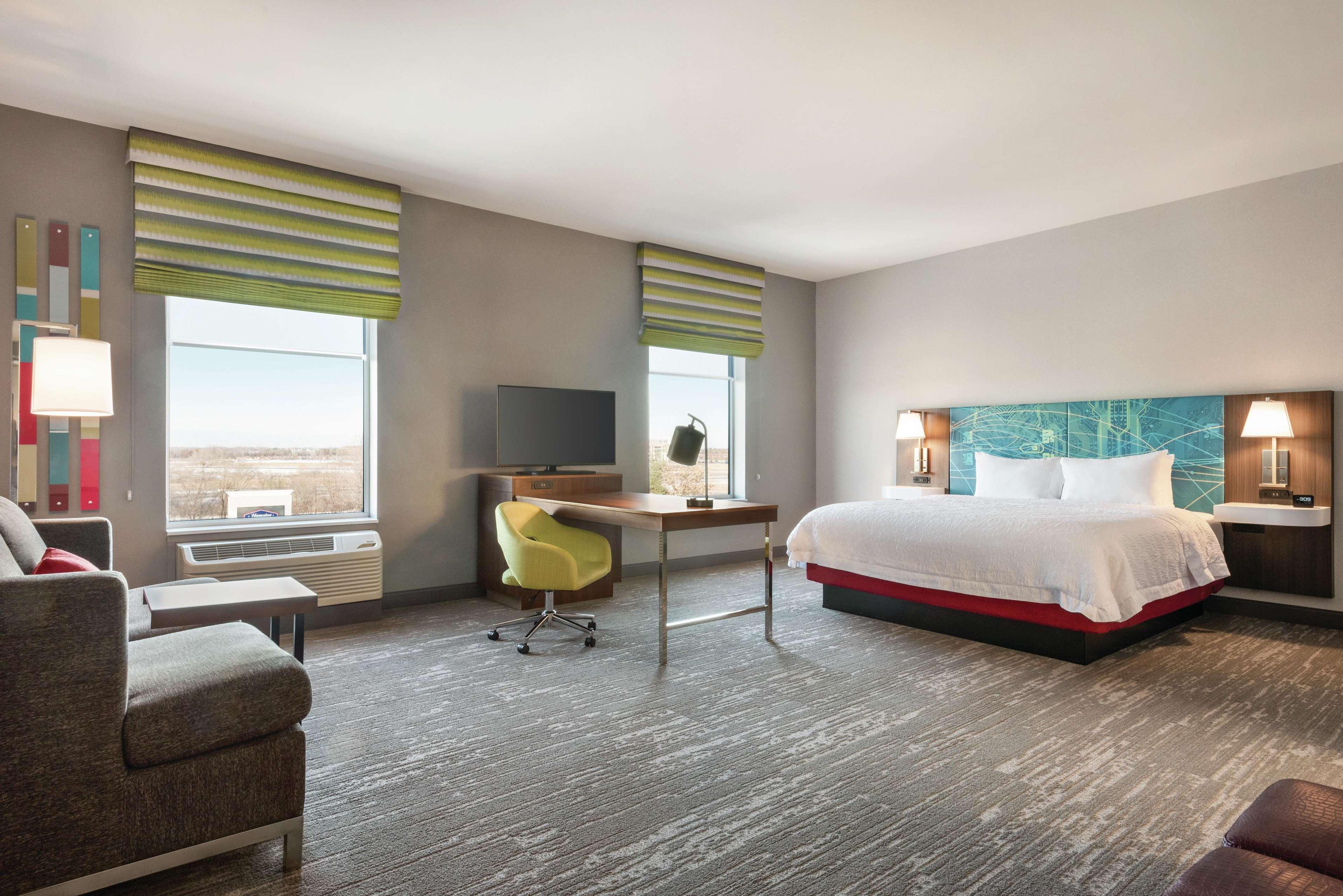 Hampton Inn Brooklyn Park Eksteriør billede